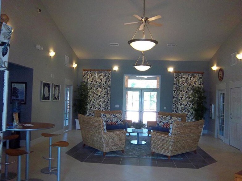 Broad at Riviera South 18400 28th St Long Beach MS 39560 Apartment