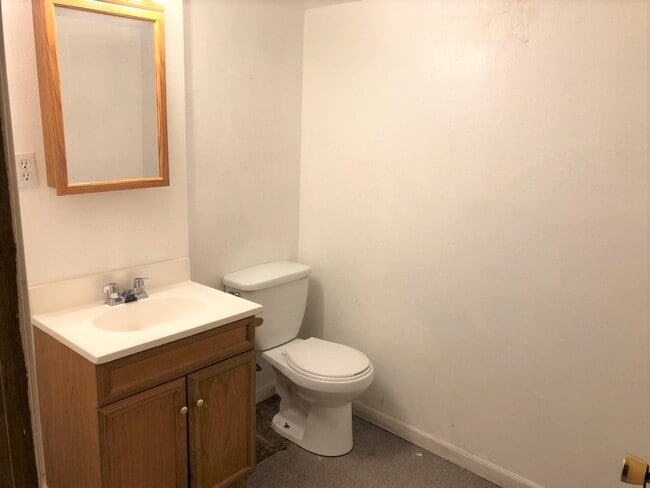 Building Photo - 2614 Silver Blvd