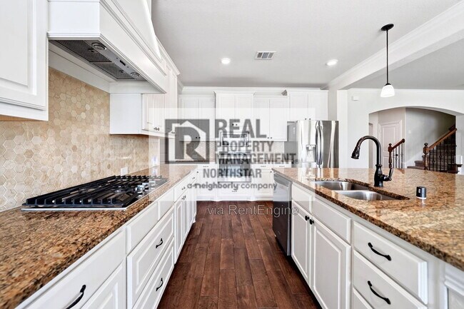 Building Photo - 4027 Quincy St