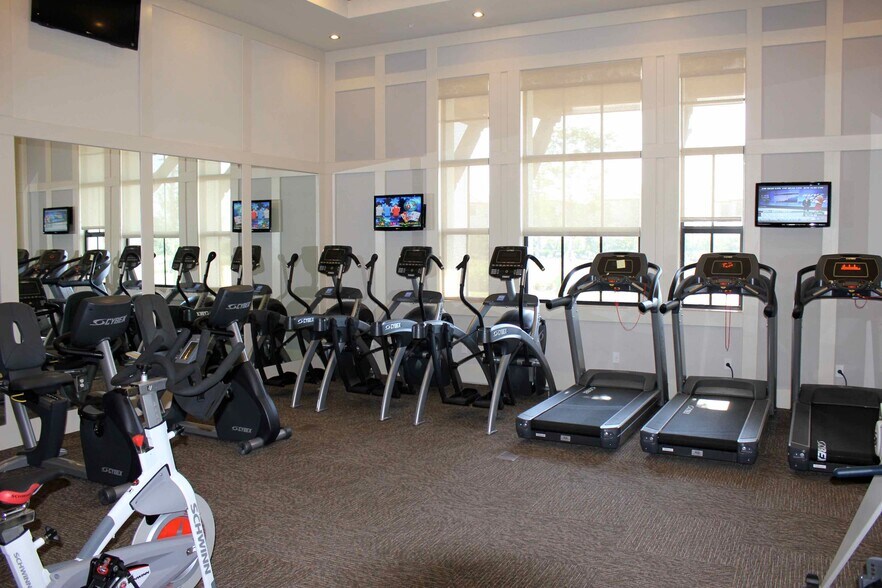 Primary Photo - 3396 Northwest 83rd Way