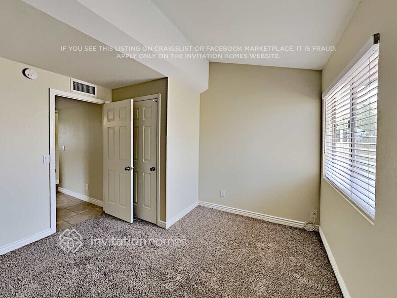 Building Photo - 11320 N 82nd Ave