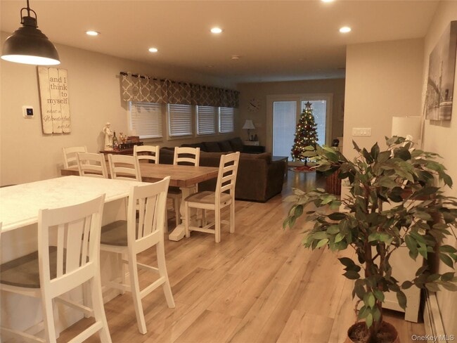 Building Photo - 108 Pilcher St