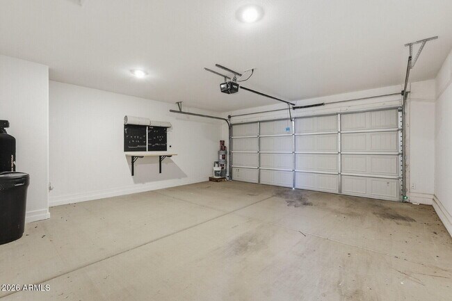 Building Photo - 12168 E Sunflower Ln