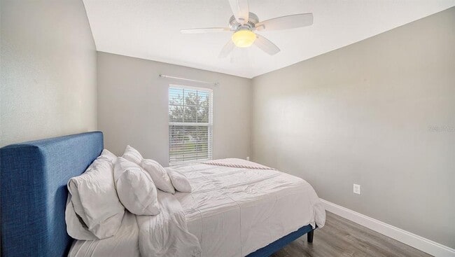 Building Photo - 6122 Blue Runner Ct