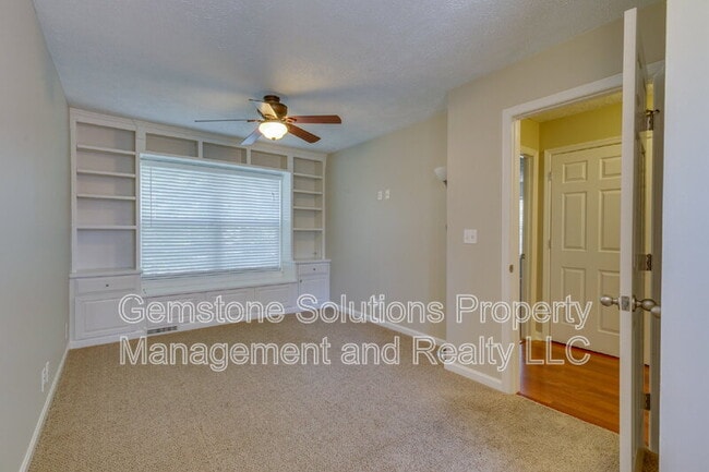 Building Photo - 55 Banwell Park