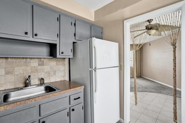 Building Photo - 710 N Ocean Blvd