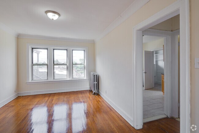 1BR, 1BA - 850 SF - 7800 S Bishop St