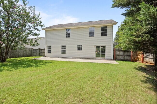 Building Photo - 142 Bremerton Dr SW