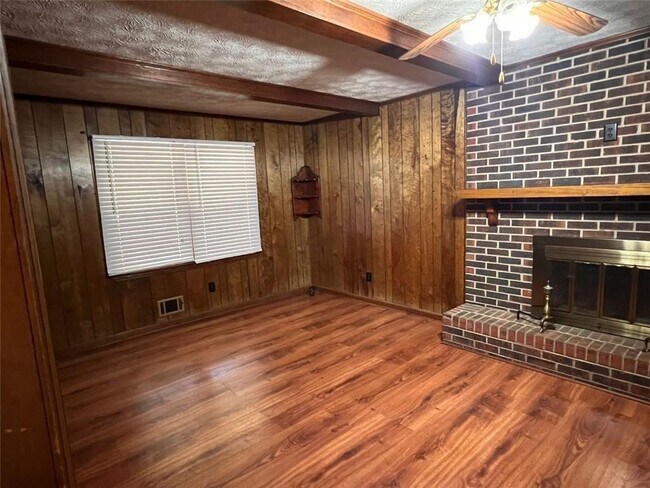 Building Photo - 2768 Majestic Cir