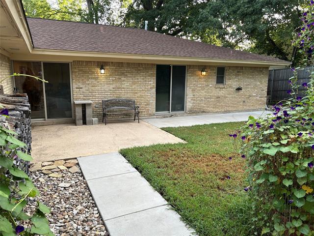 Building Photo - 3408 Greenbriar Ln