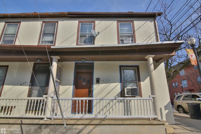Primary Photo - 419 Vine St