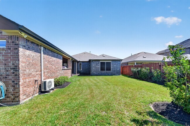 Building Photo - 12322 Sabine Point Dr