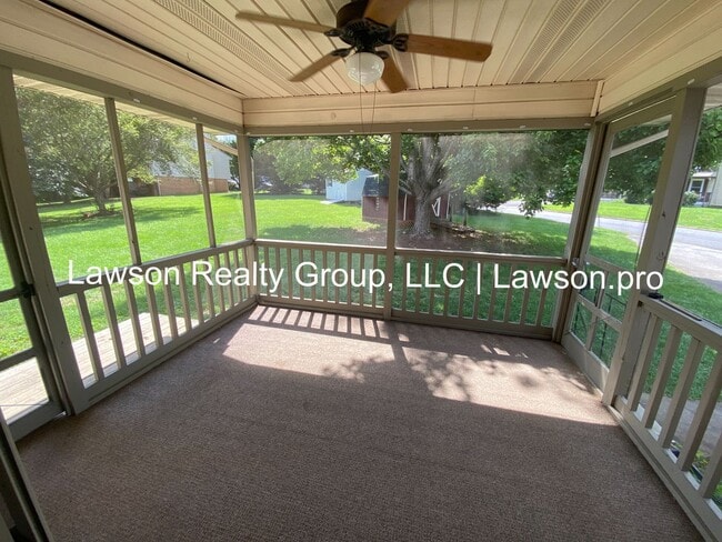 Building Photo - Spacious Hollins Four Bedroom w/ Finished Basement