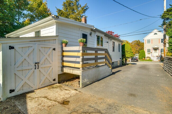 Building Photo - 29 Cole St