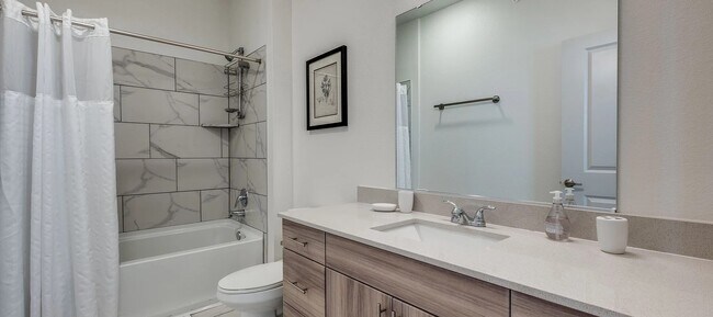 Building Photo - 10030 Garland Rd