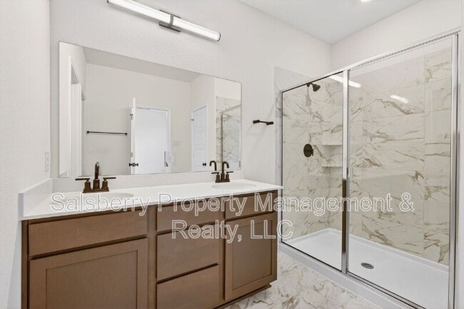 Building Photo - 125 Gallegos Dr