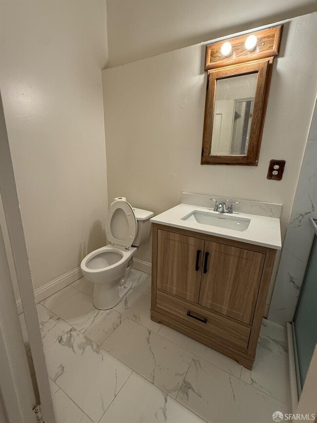 Building Photo - 1122 Sutter St