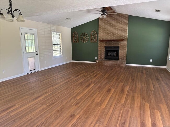 Building Photo - 215 Gardner Rd