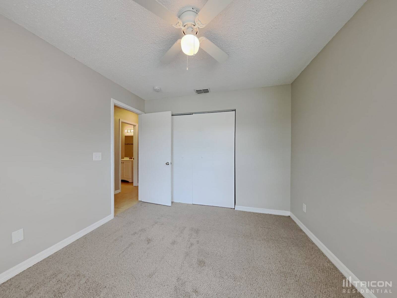 Building Photo - 1534 Thistledown Dr