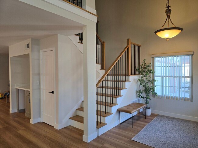 Building Photo - 344 Dewane Dr