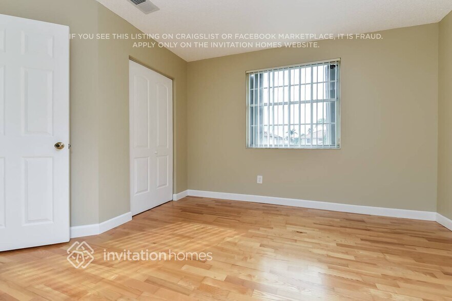 Building Photo - 11357 SW 161st Pl