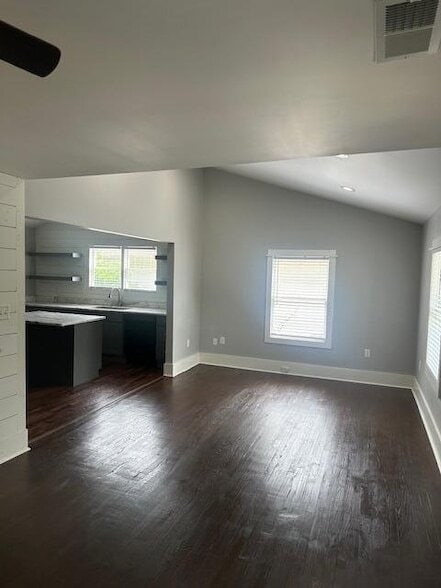 Building Photo - 860 Harle Ave NW