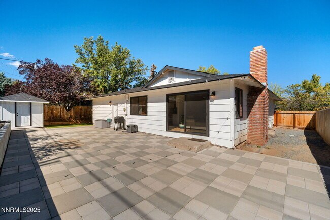 Building Photo - 1175 Akard Dr