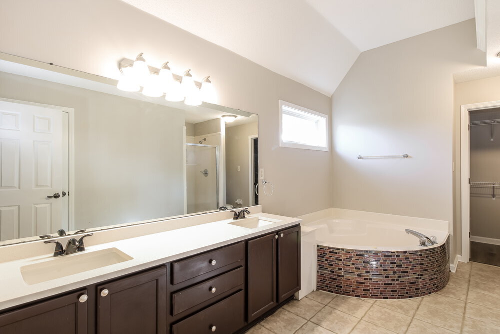 Building Photo - 5181 Summer Meadows Ln