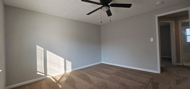 Building Photo - Cozy 2 bed 1 bath  townhouse with attached...