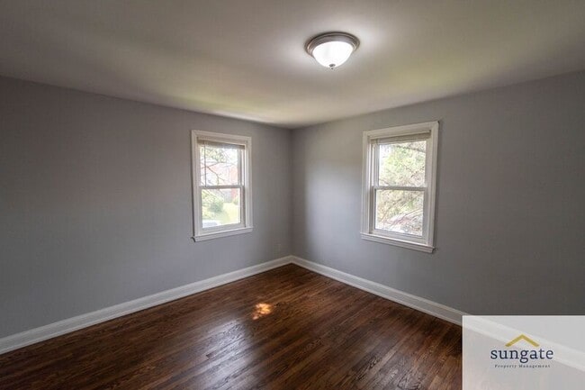 Building Photo - 831 N Chapel Gate Ln