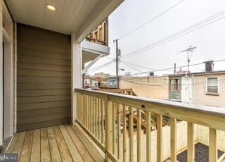 Building Photo - 3405 LL Front
