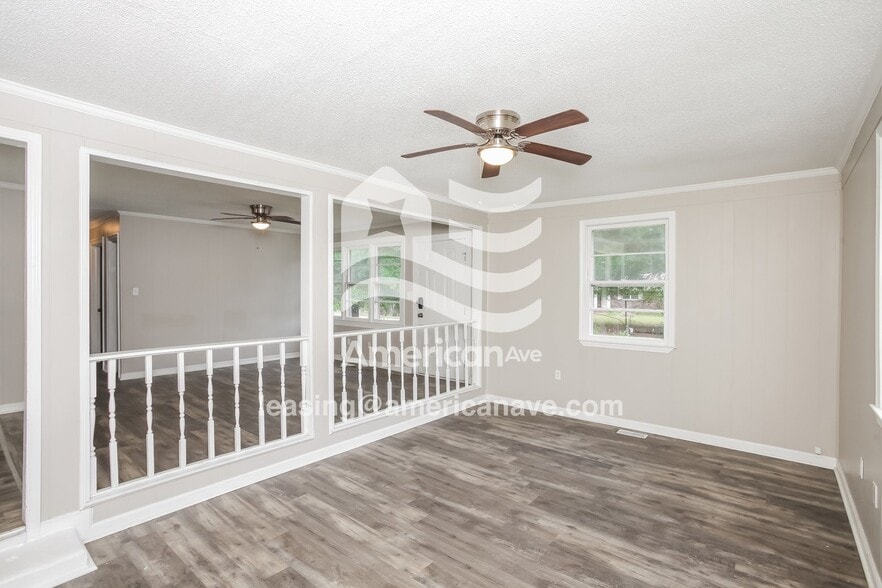 Building Photo - 2325 Boulevard Rd