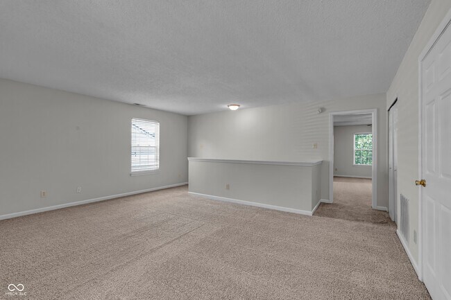 Building Photo - 10187 Hatherley Way