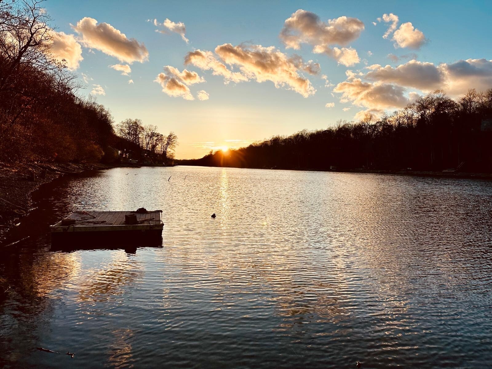 Building Photo - 916 E End Rd