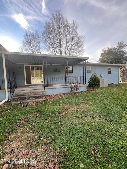 Building Photo - 3408 Hackberry Rd