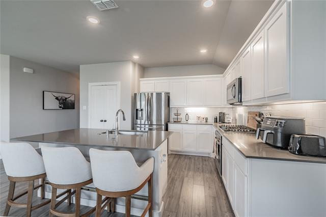 Building Photo - 10537 Big Lagoon Dr