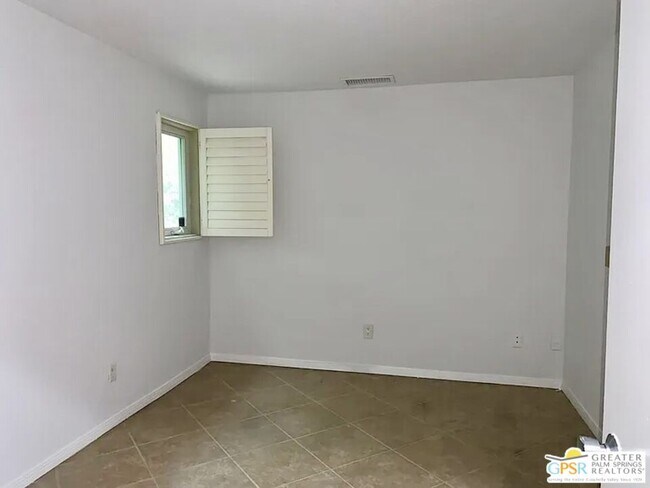 Building Photo - 123 W San Carlos Rd