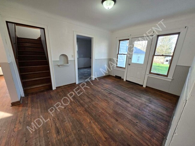 Building Photo - 4 Bed / 2 Bath House in Saginaw