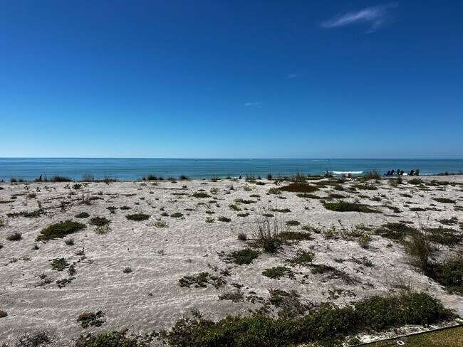 Building Photo - 1150 Tarpon Center Dr