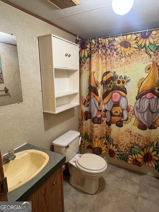 Building Photo - 727 W 3rd St