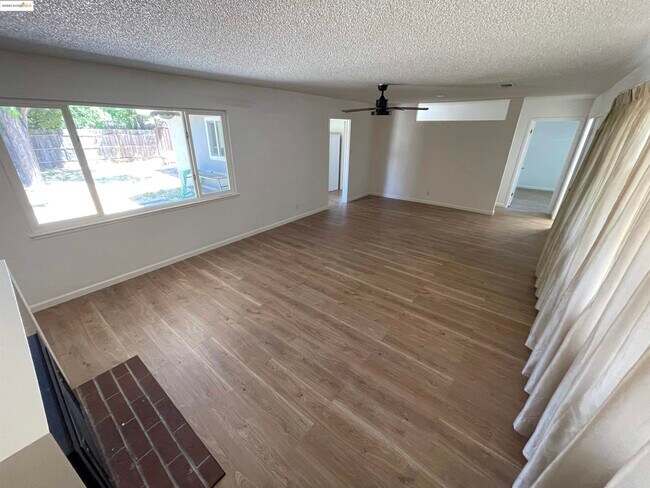 Building Photo - 3206 Fitzpatrick Dr