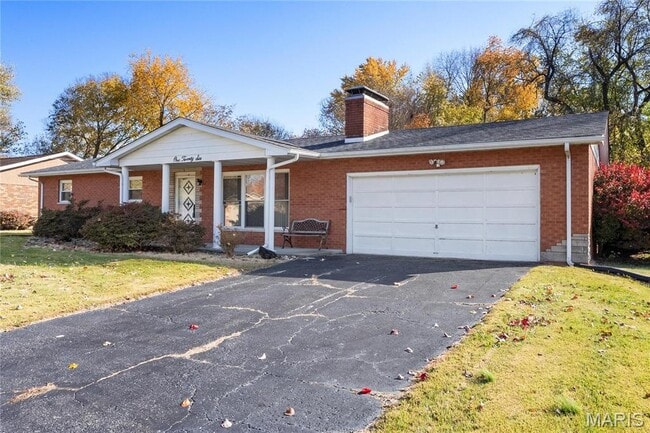 Building Photo - 126 Hampton Dr