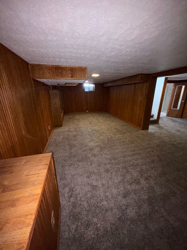 Building Photo - Charming 3BR Home Just Blocks from Washington Park with Garage & Storage