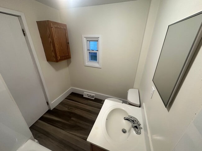Building Photo - Single Family Home in Grove City