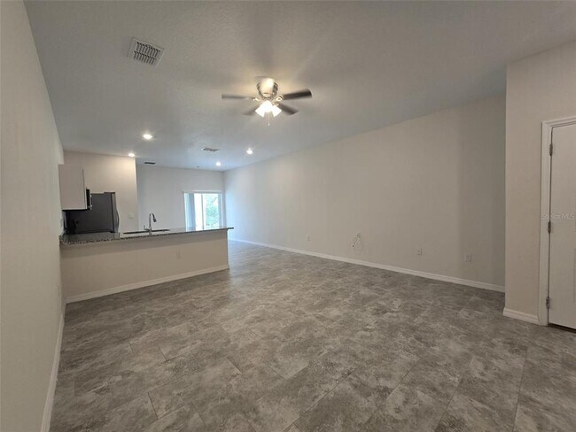 Building Photo - 546 Imperial Pl