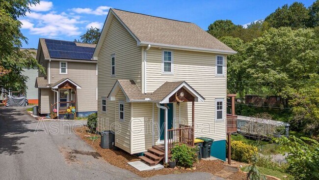 Building Photo - 84 Green Oak Rd