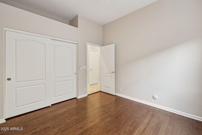 Building Photo - 13945 E Gail Rd