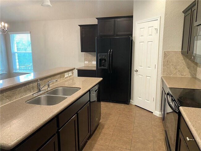 Building Photo - 2219 Stonehaven