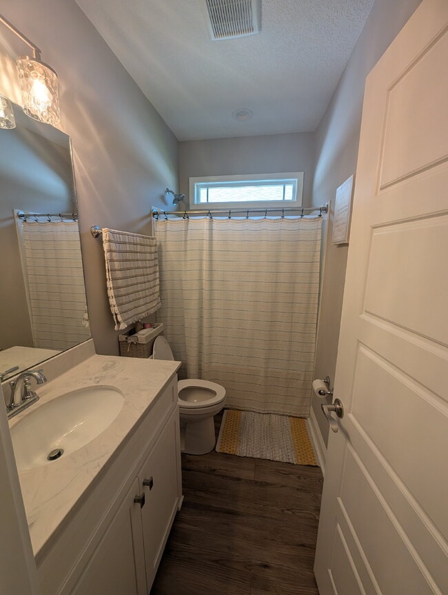 Building Photo - FOR RENT - 3 Bed / 2 Bath Home in The Villas at Camden Woods Community