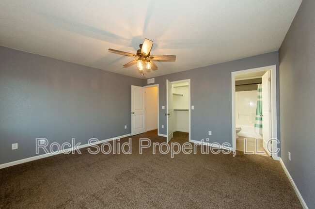 Building Photo - 6963 Countryside Ave